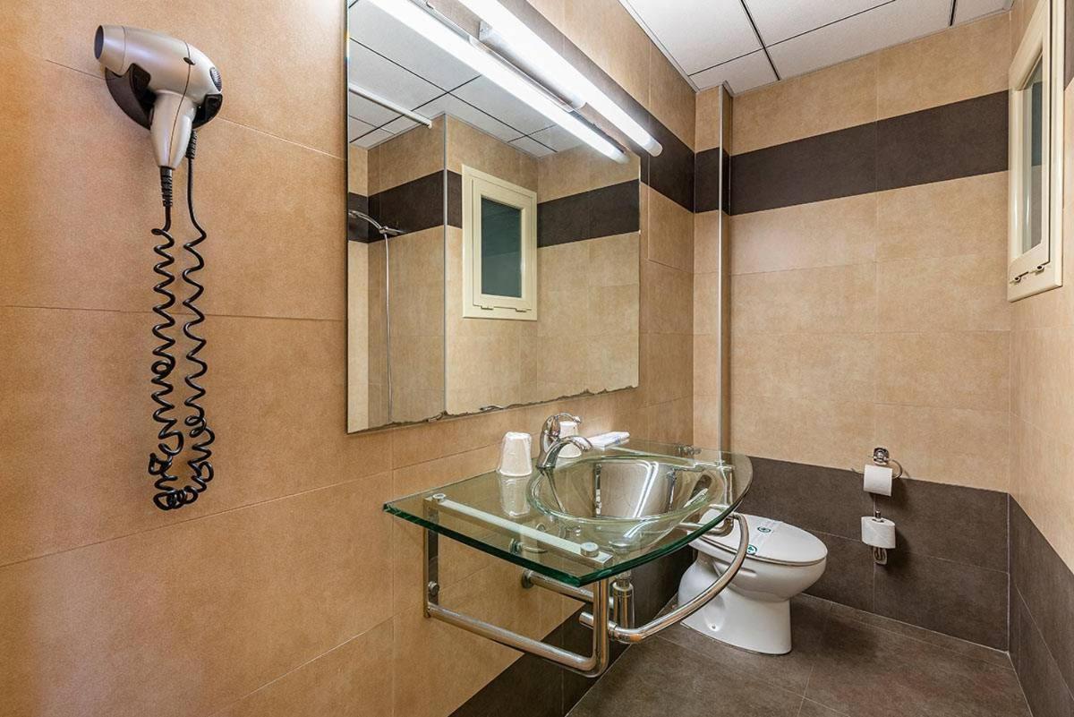 Hotel Pere III El Gran Vilafranca del Penedès Dış mekan fotoğraf