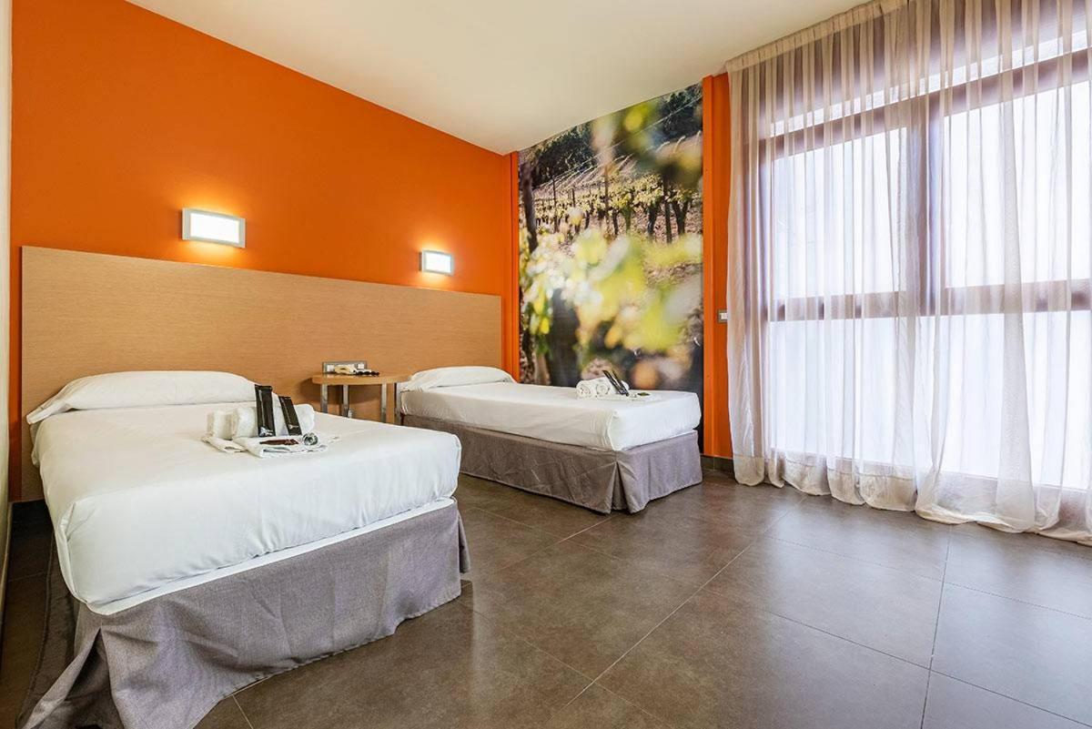 Hotel Pere III El Gran Vilafranca del Penedès Dış mekan fotoğraf
